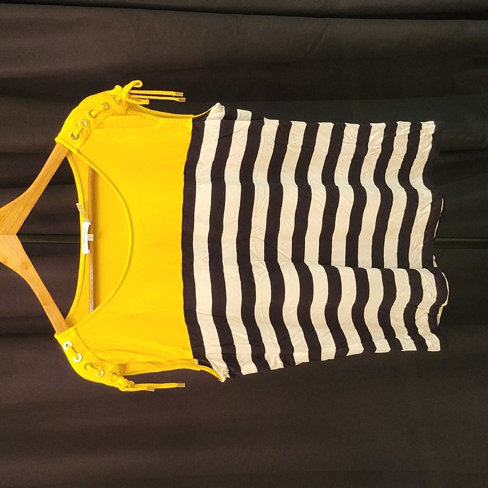 Women top